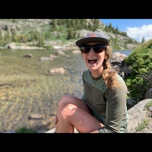 Meet your Posher, Olivia